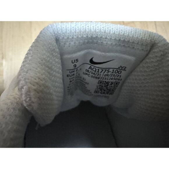 Size 9 - Nike Ebernon Low Triple White clean - Picture 5 of 6